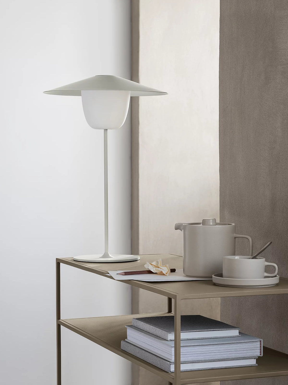 Mobil LED Table Lamp – Modern Lighting Singapore